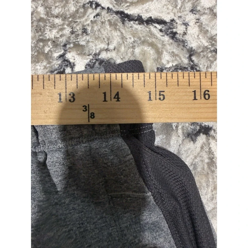 The North Face Mens Med Mountain Athletics Tapered Sweatpants Gray Pocket